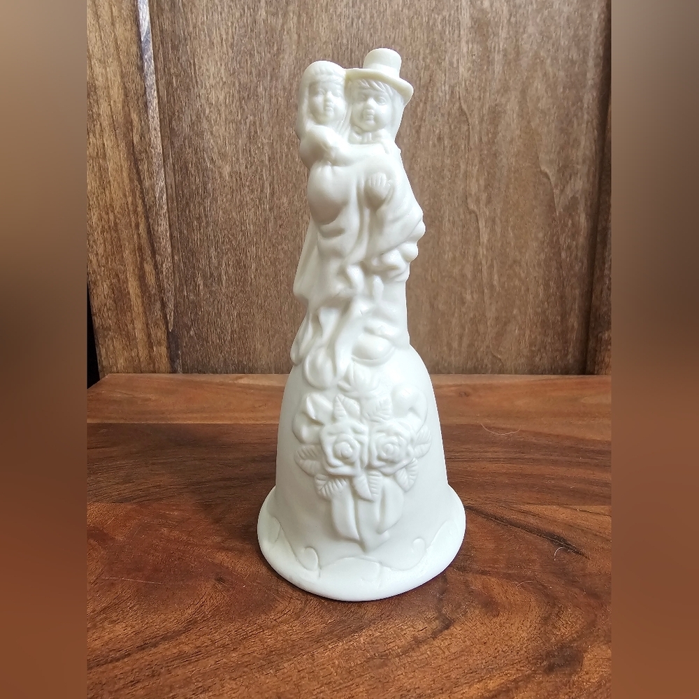 Vintage Cream Porcelain Figurine Wedding Bell​